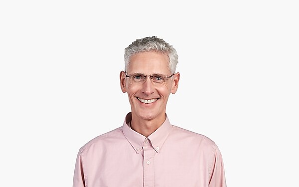 https://assets2.clearly.ca/cdn-record-files/dressedon/8fa6212d-0d45-4119-b701-af9000ab066b/05U1004__100403__SHOOT__om1.png