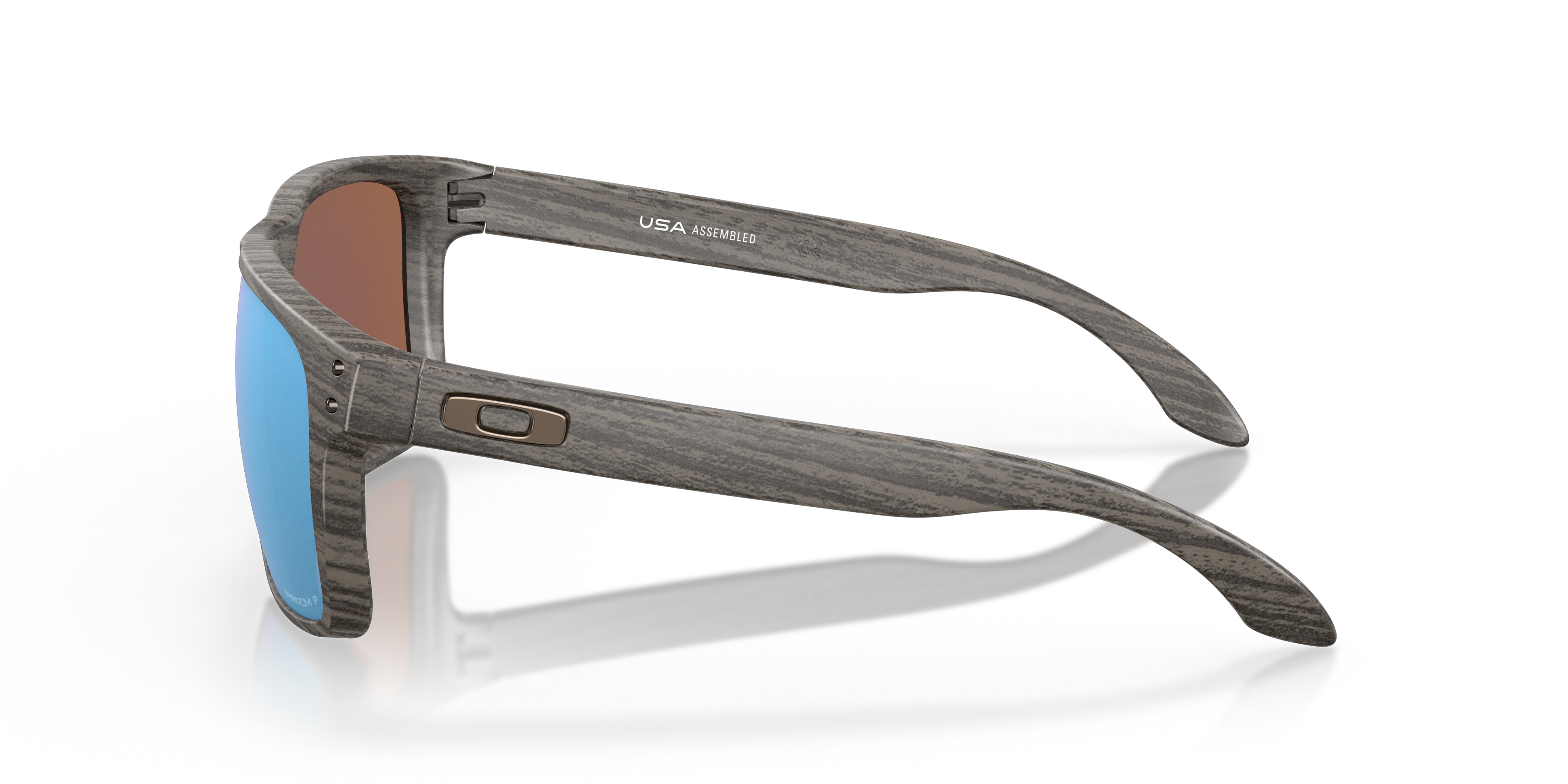 Oakley OO9417 HOLBROOK™ XL WOODGRAIN COLLECTION Sunglasses | Clearly